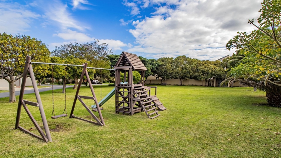 4 Bedroom Property for Sale in Sandbaai Western Cape